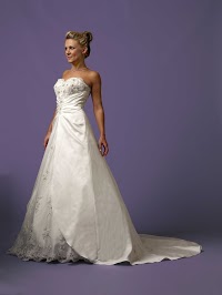 Confetti Bridal Gowns 1070139 Image 0